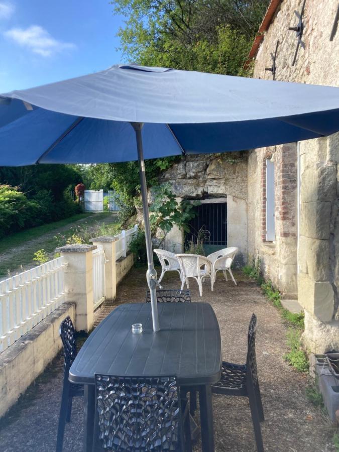Nuit Insolite Dans Une Troglodyte ! Villa Nazelles-Negron Exterior foto